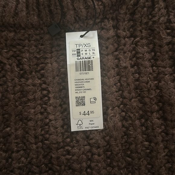 NWT brown garage fall sweater amazing condition selling cause bought a diff size - Picture 2 of 3